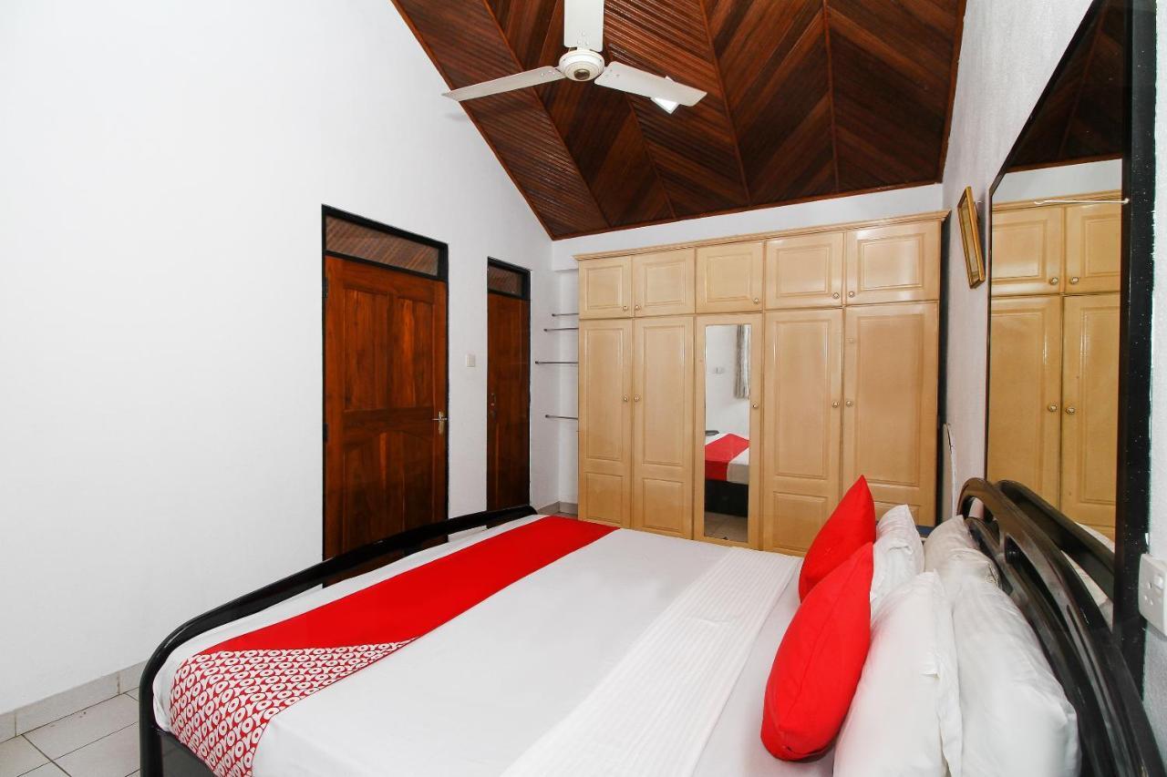 Lioni Holidays Villa Негомбо Екстериор снимка