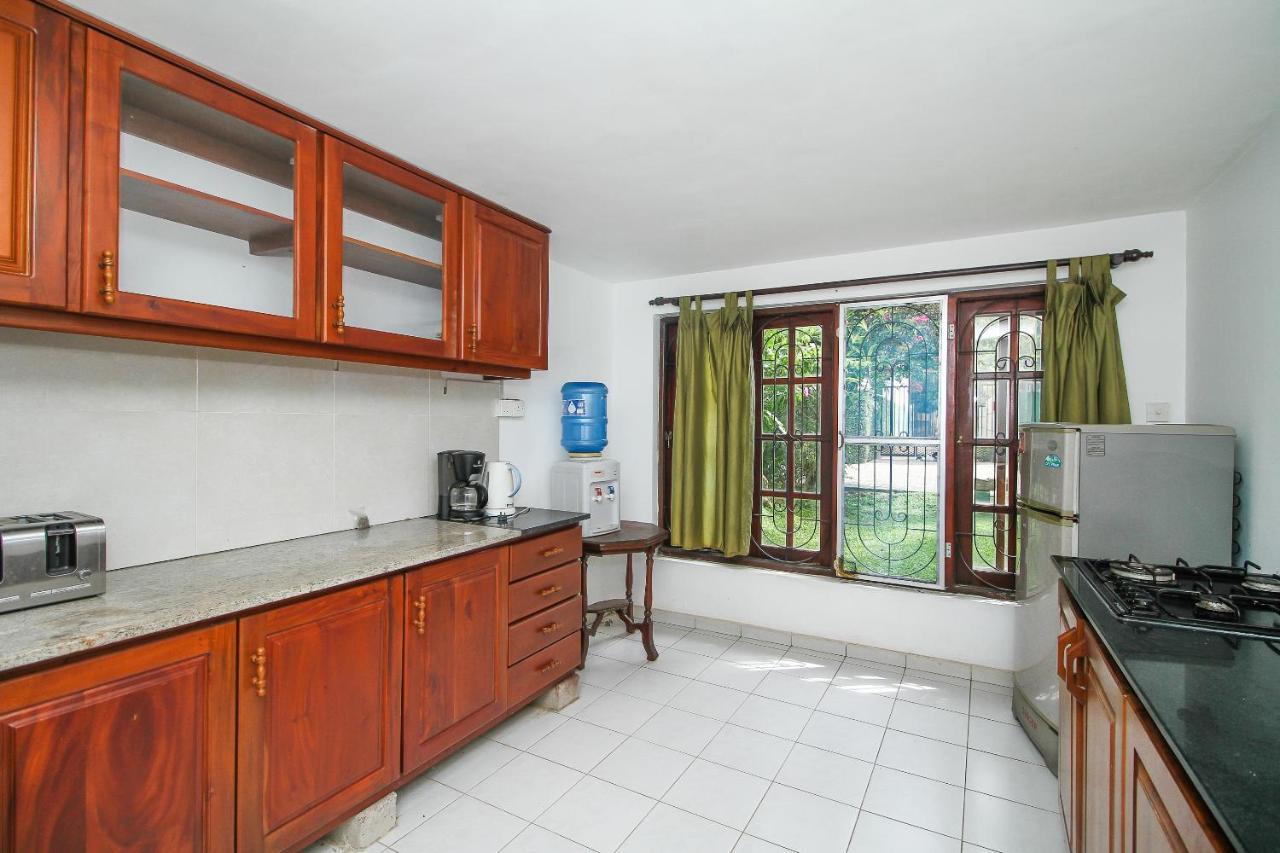 Lioni Holidays Villa Негомбо Екстериор снимка