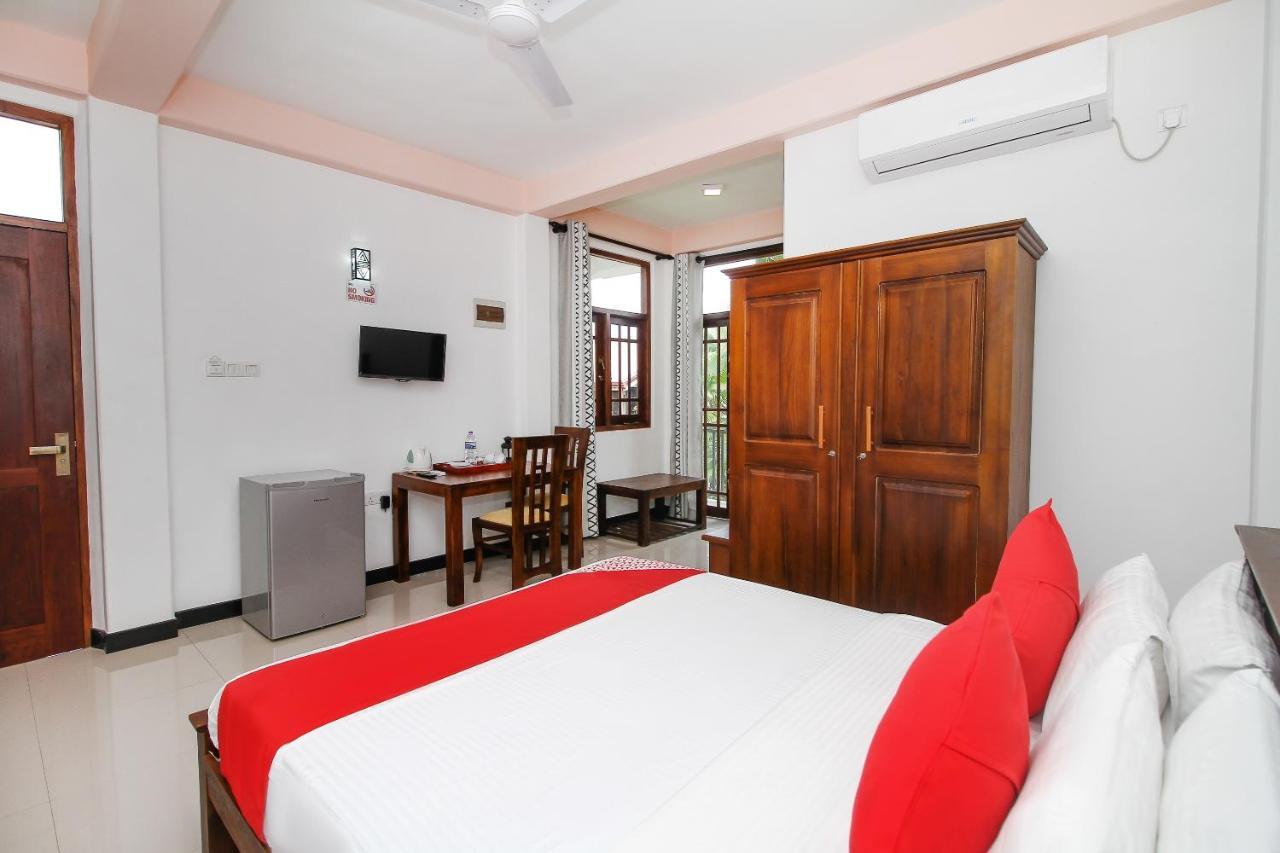 Lioni Holidays Villa Негомбо Екстериор снимка