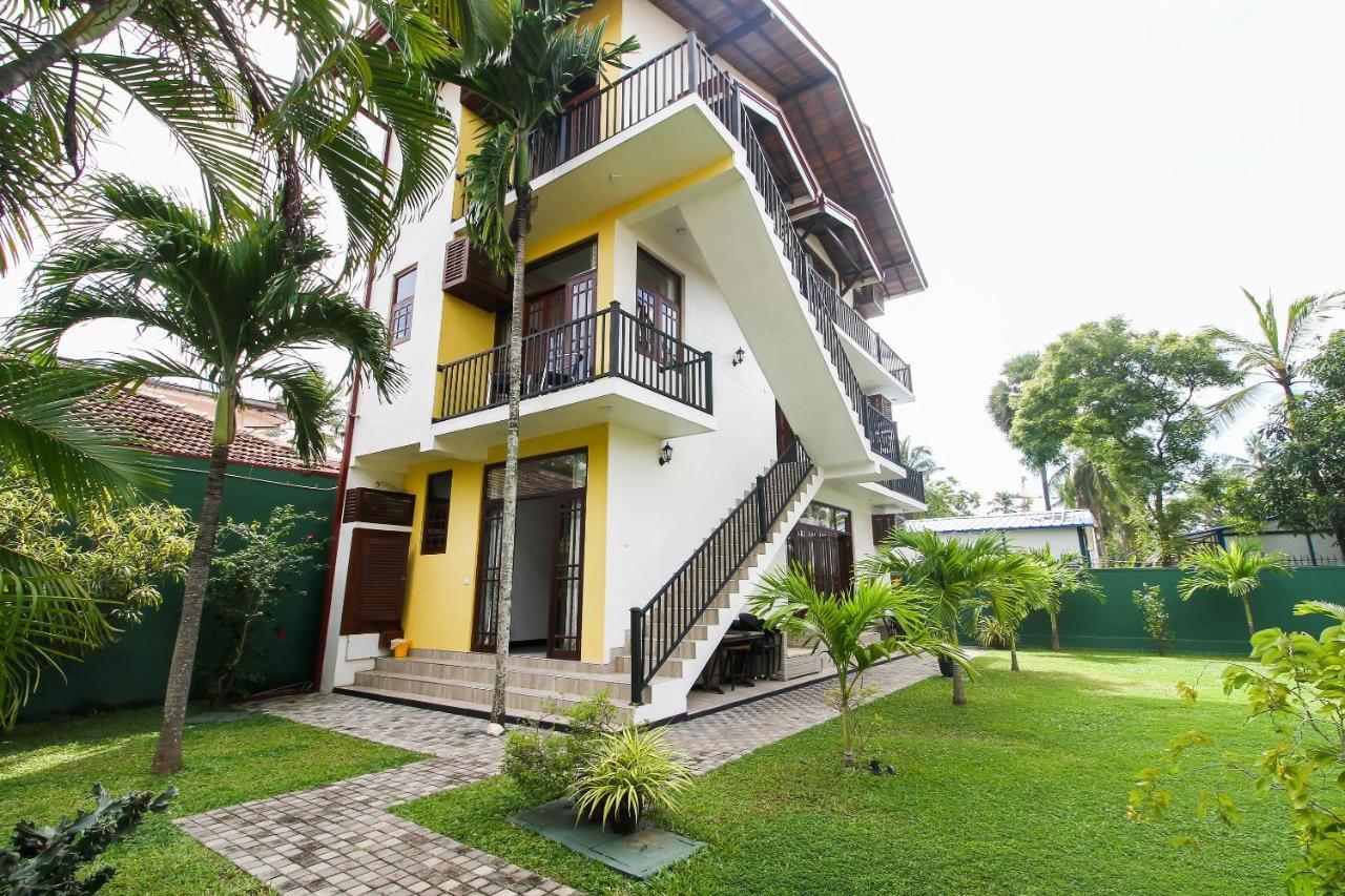 Lioni Holidays Villa Негомбо Екстериор снимка