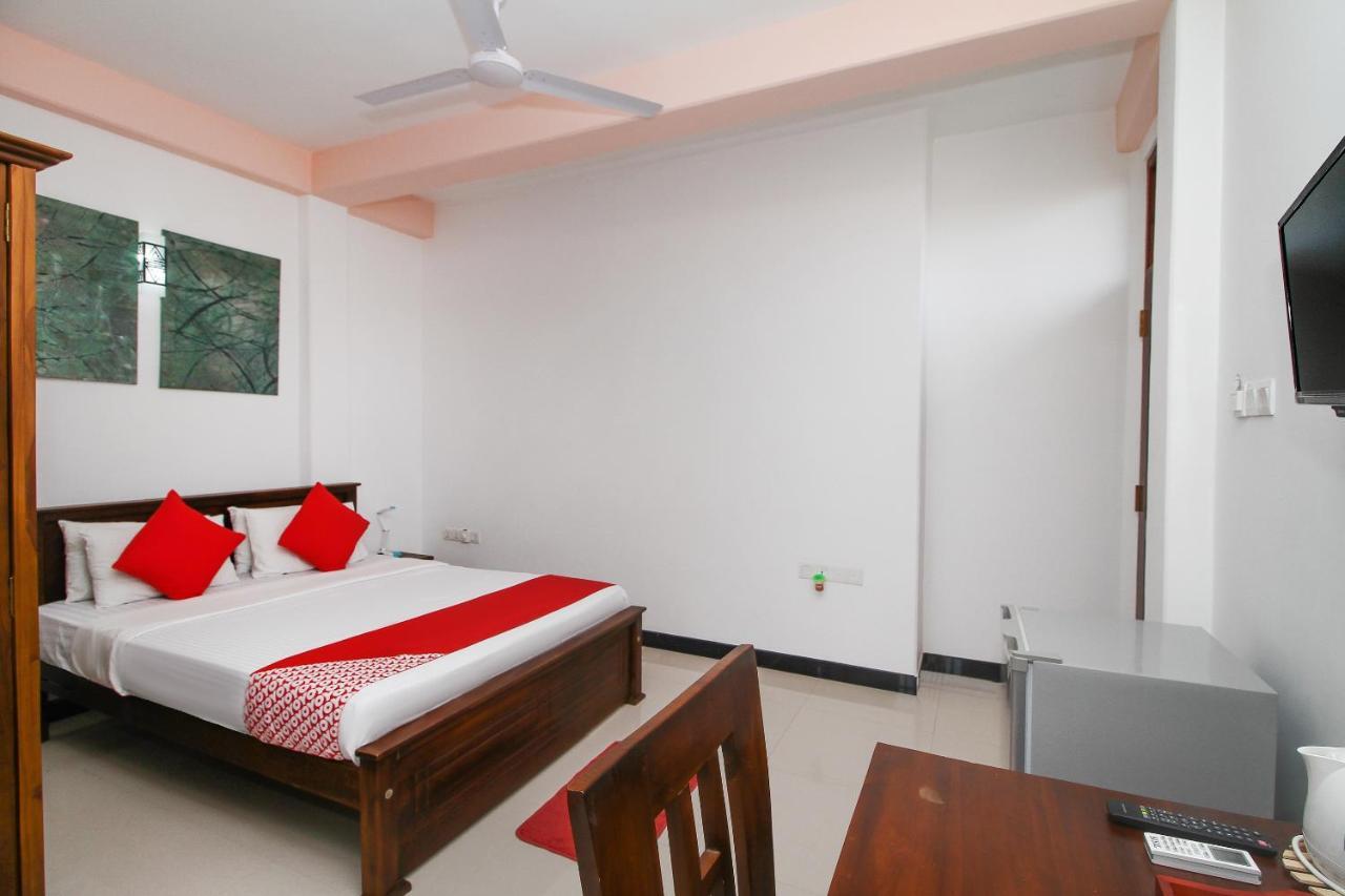 Lioni Holidays Villa Негомбо Екстериор снимка